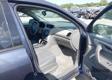 2014 Chevrolet Traverse Ls из США, поврежденный, VIN 1GNKRFED0EJ320019